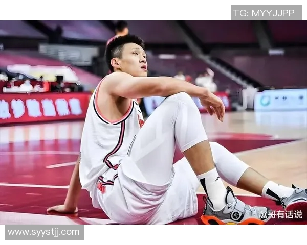 周鹏：从篮球场上的拼搏者到生活中的榜样，展现不屈精神与团队力量